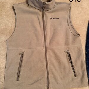 Columbia Beige Fleece Vest